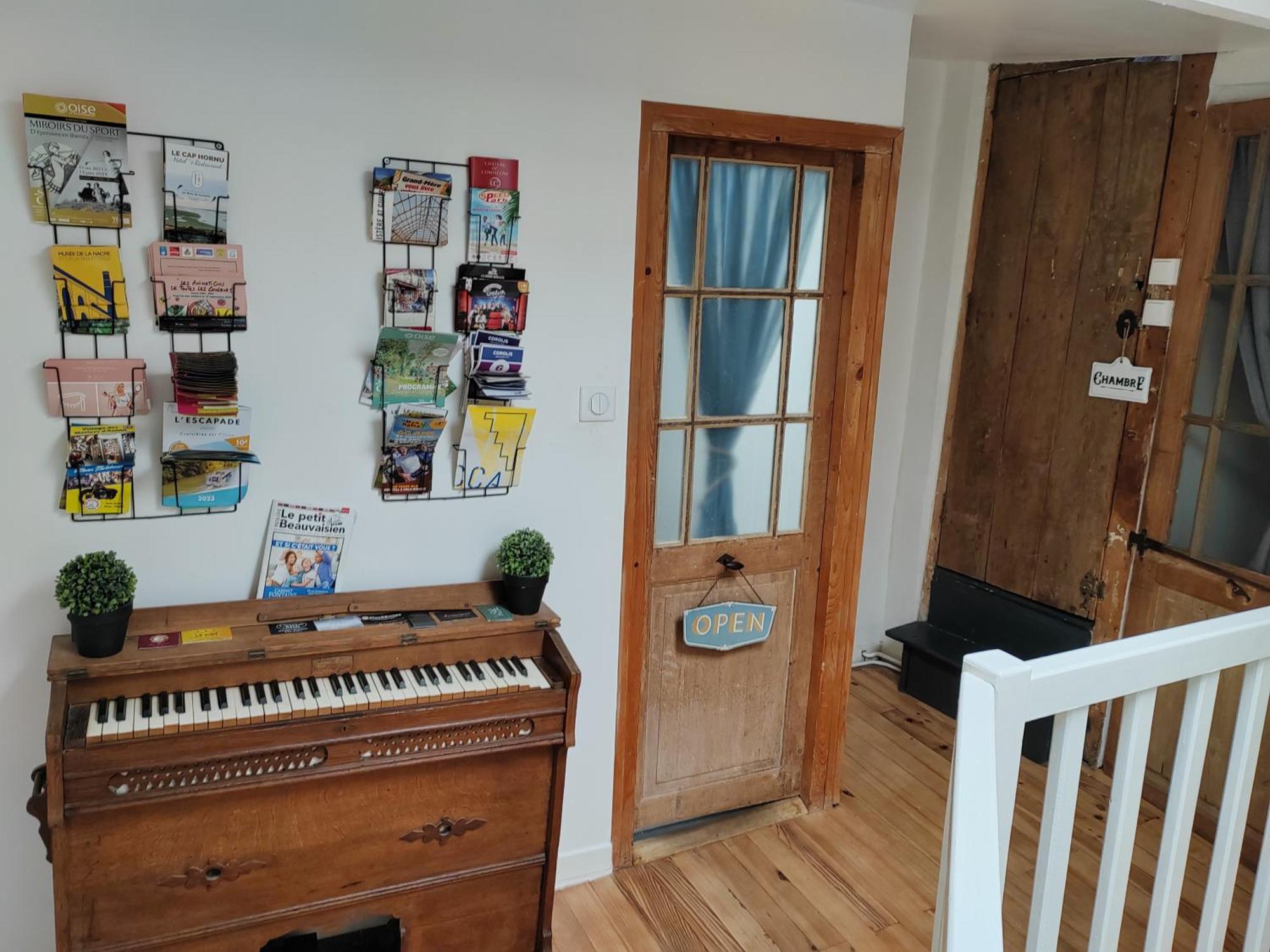La Petite Beauvaisienne Apartment ภายนอก รูปภาพ